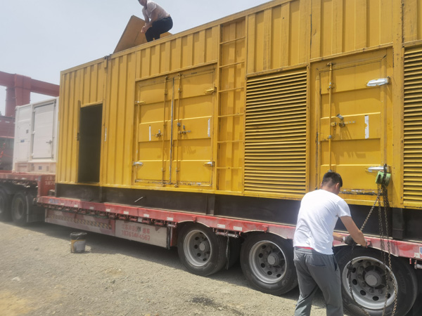 江山除了负载情况和发动机维护，还有哪些因素会影响 200kw 柴油发电机的油耗？