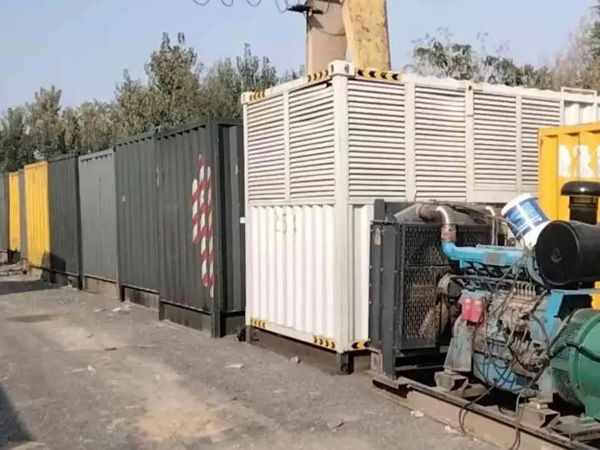 江山200KW柴油发电机机组每小时油耗是多少?